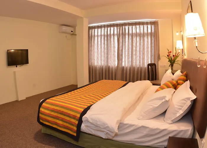 Serenity Hotel