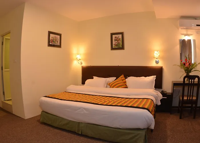 Serenity Hotel 3*